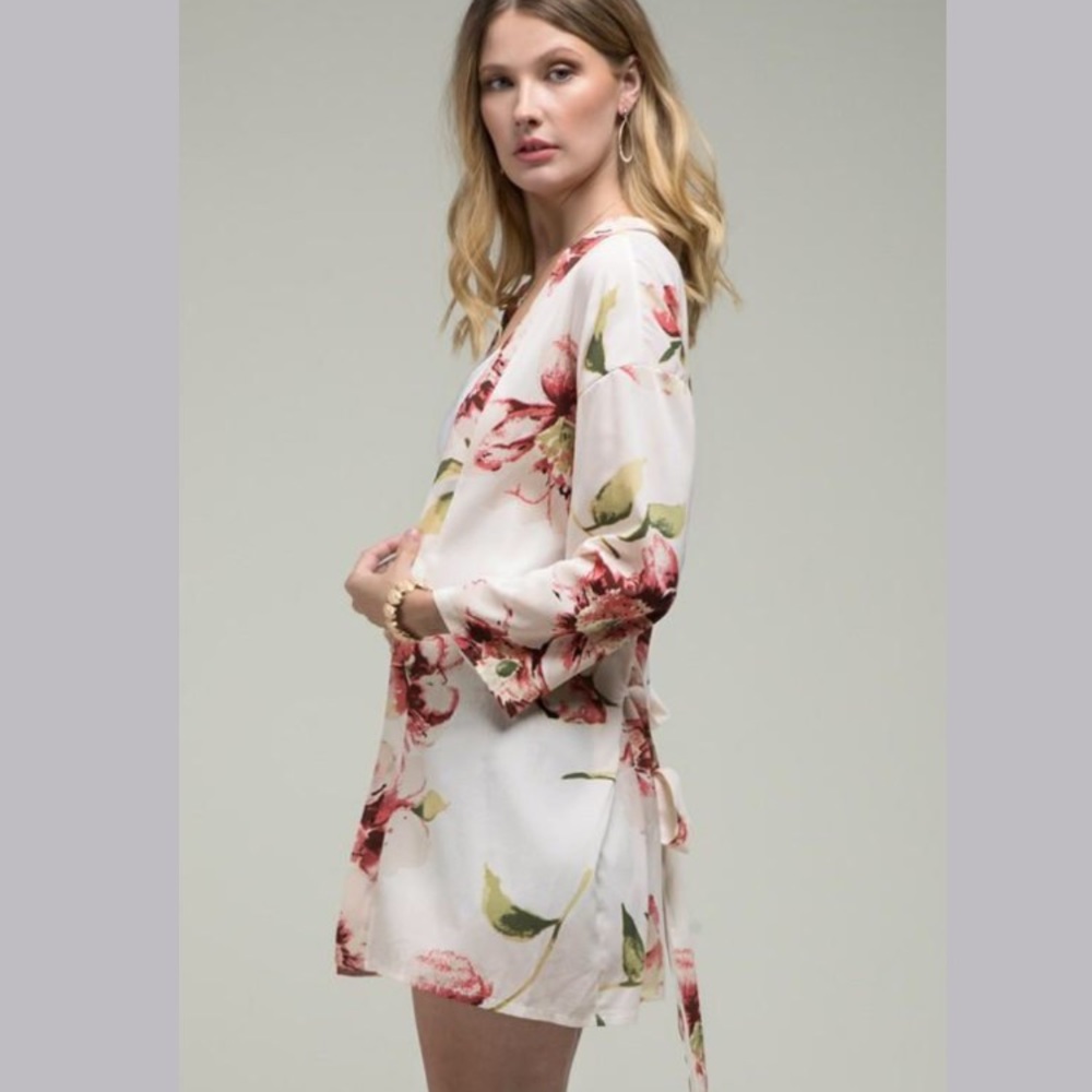 Lucie Pink Floral Kimono